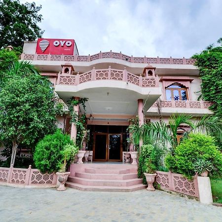 Ranthambhore Vilas Hotel ซาวาย มาโดปูร์ ภายนอก รูปภาพ