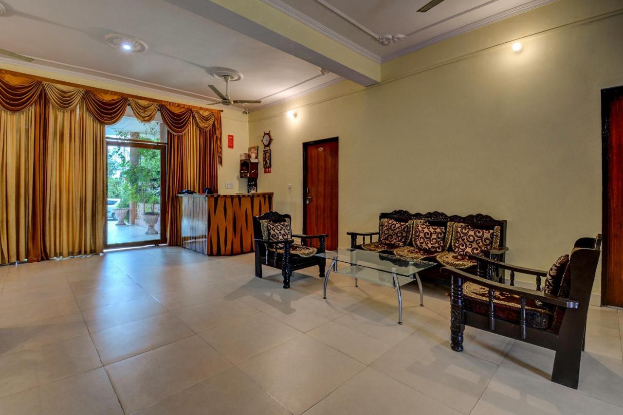 Ranthambhore Vilas Hotel ซาวาย มาโดปูร์ ภายนอก รูปภาพ